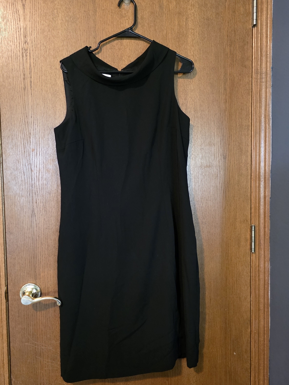Chadwicks Sleeveless Black Midi Dress